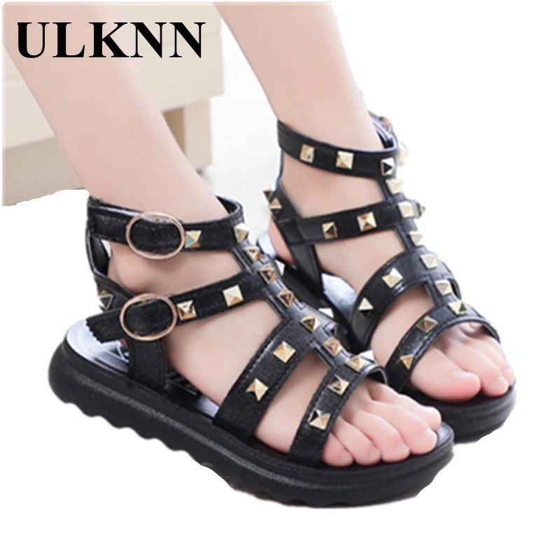 

ULKNN Girls' Sandals 2021 Summer New Princess Shoes Children's Soft-soled Non-slip Middle-aged Children's Rivet Roman Shoes