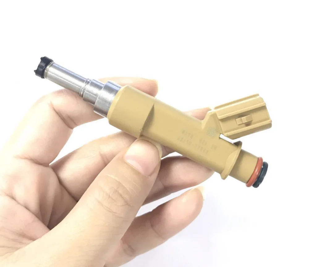 12 месяцев гарантии качества Топливная форсунка для TOYOTA Land Cruiser Prado OE No.23209-39215 |