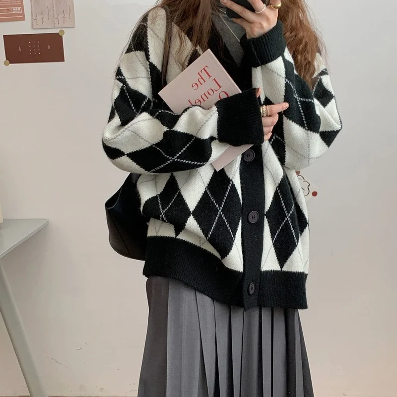 

Fashion Argyle Cardigan Women Single Breasted V-neck Loose Knitted Sweater Lovely Cute Korean Oversize Cardigan Coat Winter Tops