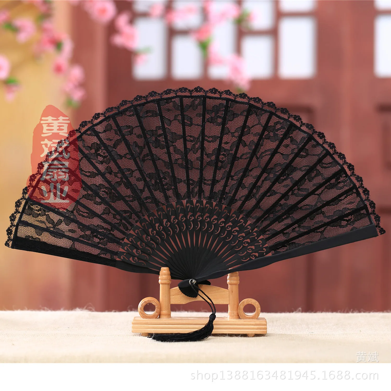 

Праздничный Винтажный кружевной китайский ручной веер, античный складной с отверстиями, женские ручные вееры из хлопка и льна