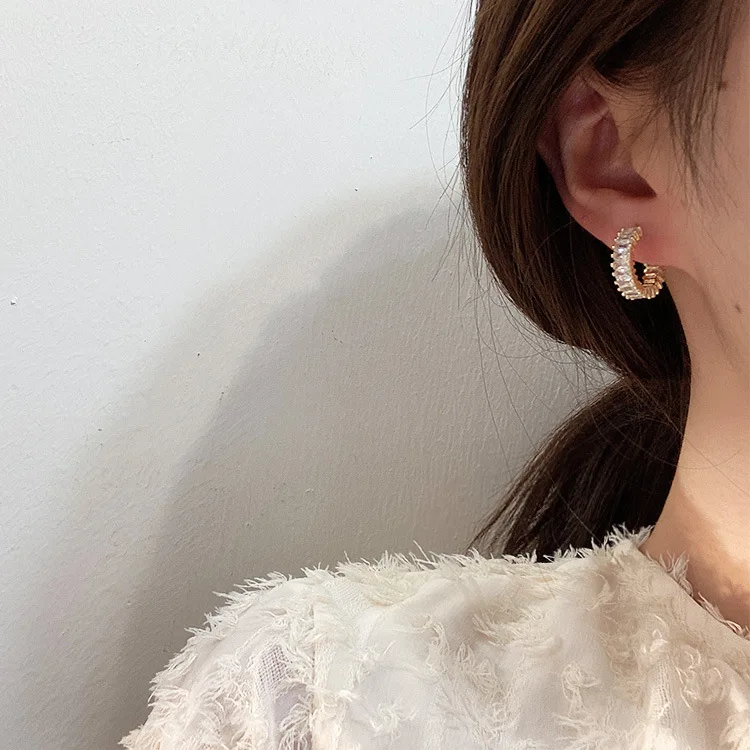 

Zircon Hoop Earrings For Women Girls Classic Elegant Temperament Style Diamond Inlaid Earrings Party Fashion Jewelry Gifts