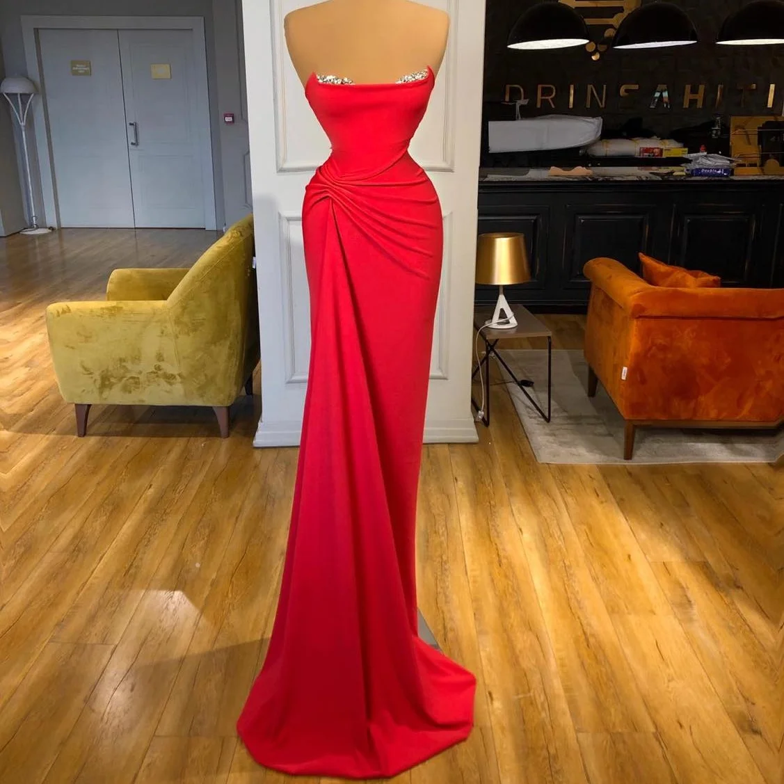 

Elegant Satin Pleat Evening Dresses Strapless Beading Mermaid Prom Dress Floor Length Customise Party Second Reception Gowns