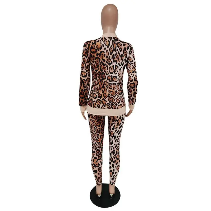 

ZOOEFFBB Aesthetic Leopard Print Two Piece Outfits for Women Trendy Clothing Long Sleeve Top and Pants Lounge Wear Matching Sets
