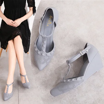 wedges-gray EOEODOIT/Осенняя прозрачная обувь на плоской подошве для женщин; пляжные Мягкие Летние босоножки на плоской подошве с острым носком; женская обувь для дождливой погоды; прозрачная нескользящая обувь - Цвет: wedges-gray