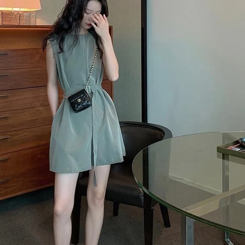 

Lace-Up Solid Sleeveless Bodysuits Women Korean Fashion Loose Jumpsuits Ladies Casual High Waist Slimming Rompers Woman 2021