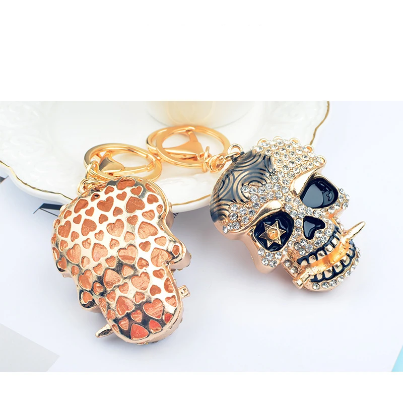 Женский брелок в виде черепа бриллиантовый для автомобиля модные ювелирные