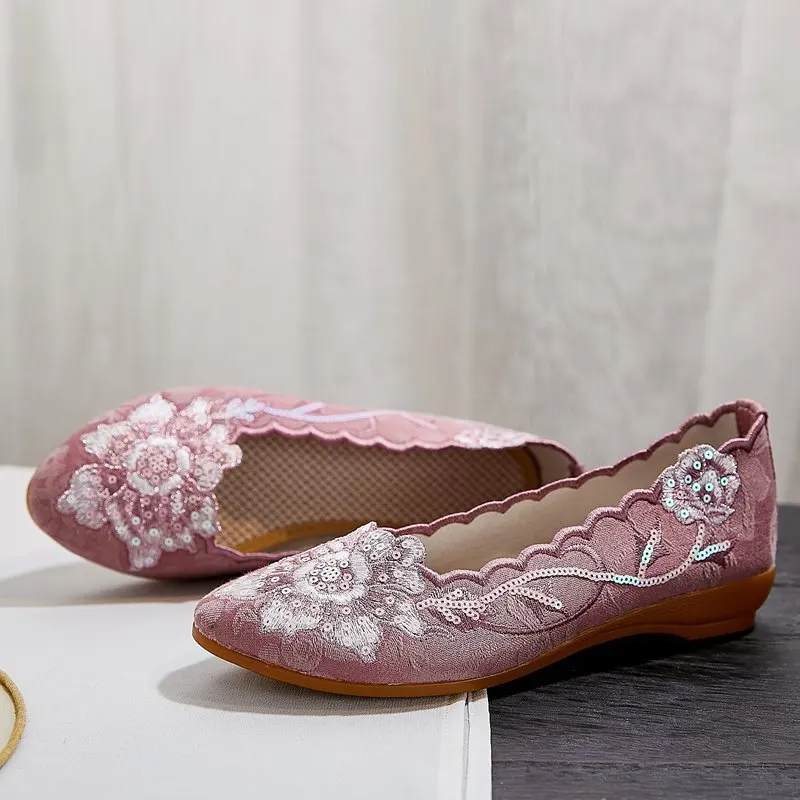 

Новинка 2020 года; Обувь ханбок; Туфли в старинном стиле с мягкой подошвой; Модные женские тканевые туфли с трехмерным цветком, расшитые блестками