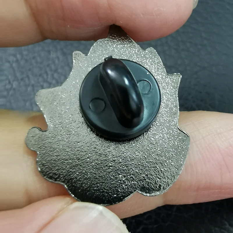 Деревянная булавка для лацканов значок в виде движущегося замка Вики кальцифера