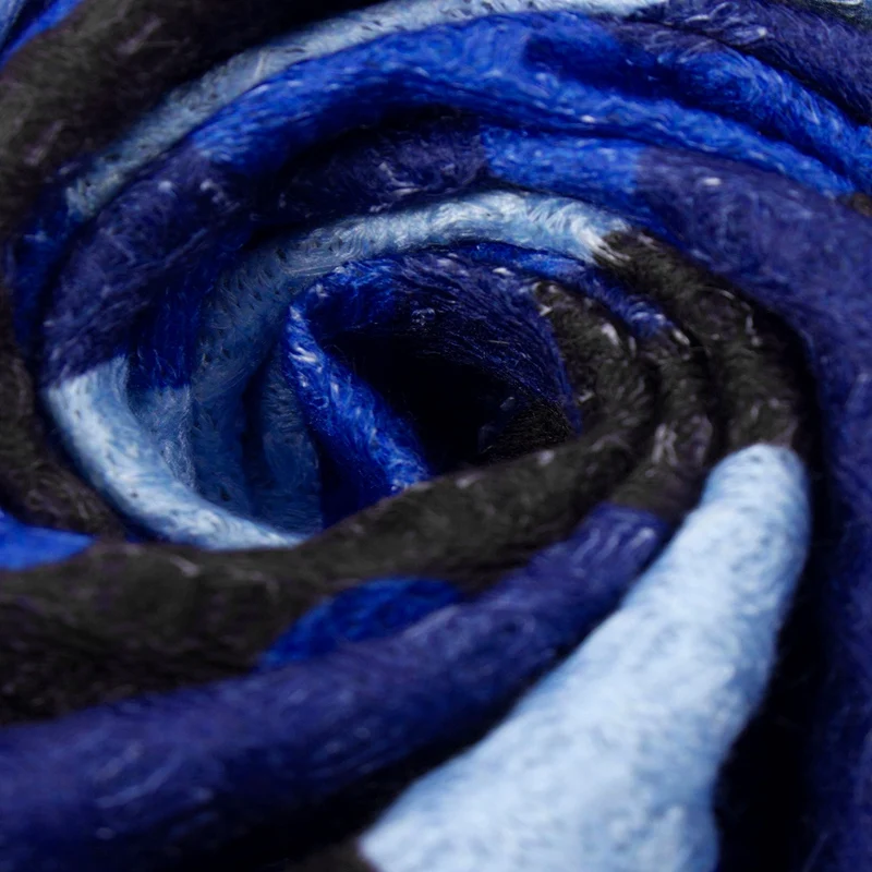 Женская камуфляжная футболка с длинным рукавом круглым вырезом и леопардовым