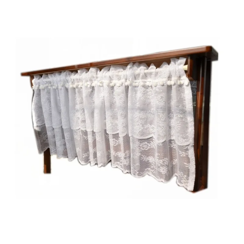 Оконная занавеска короткая идиллическая белая пряжа цветные шарики полуштора