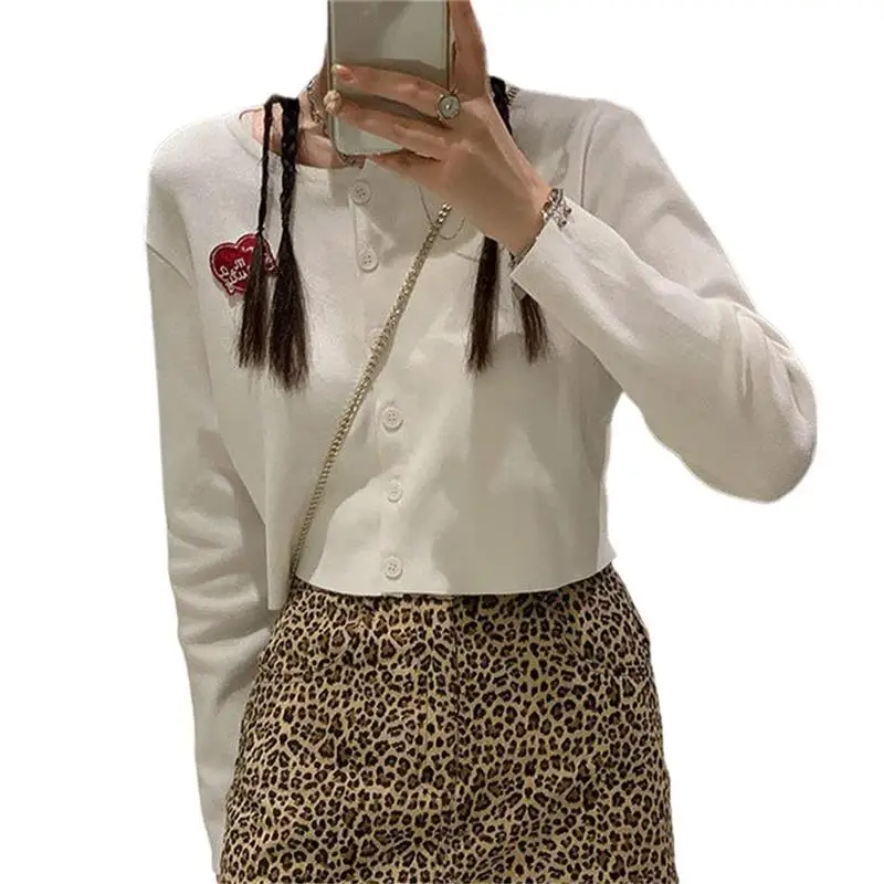 

Women White Cardigan Shirts Spring Autumn Casual Long Sleeve Basic Button Up Cardigan Slim O-Neck Crop Top Sueters Mujer