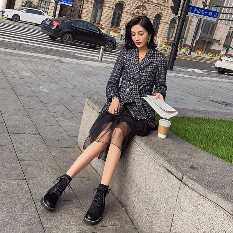 Модные ботильоны с пряжкой зимние женские ботинки теплые полусапожки на меху