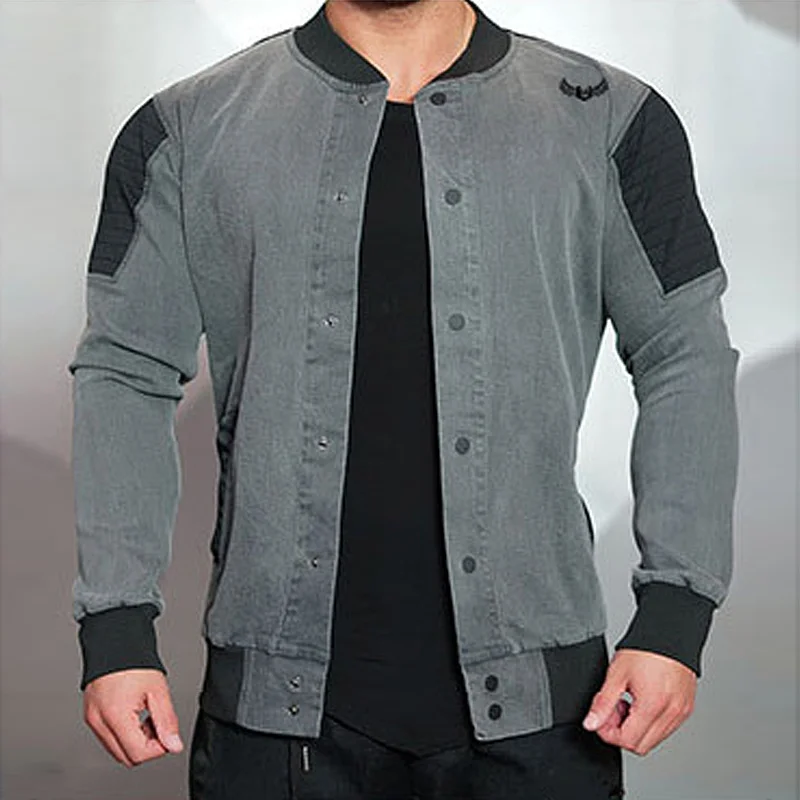 Мужская джинсовая куртка с воротником стойкой стирающаяся спортивная