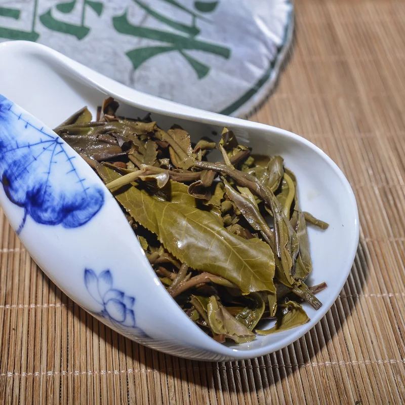 

2012 Yr Raw Pu'er Tea Chinese Yunana Menghai Shen Pu'er Special Green Organic Pu-erh Tea Cake 357g For Lose Weight Health Food