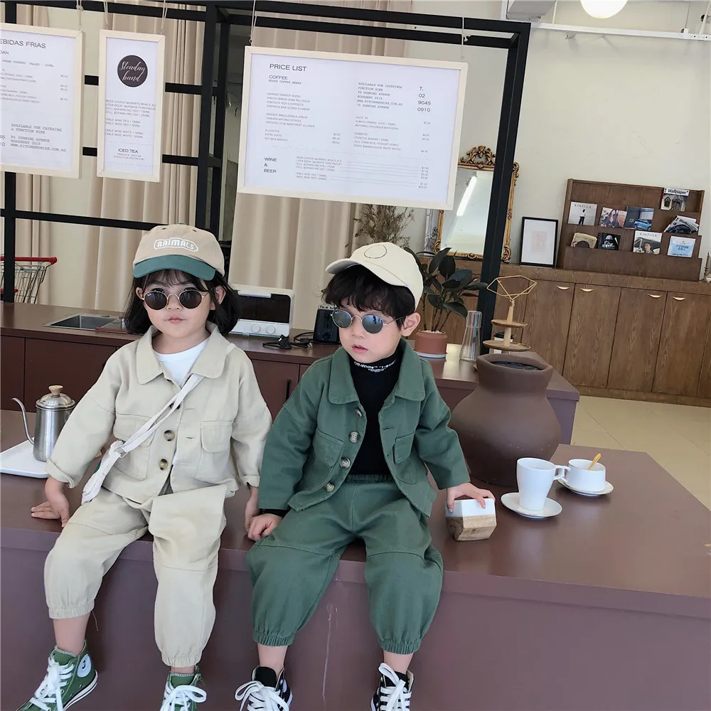 Модные комплекты одежды в Корейском стиле для мальчиков и девочек однотонная