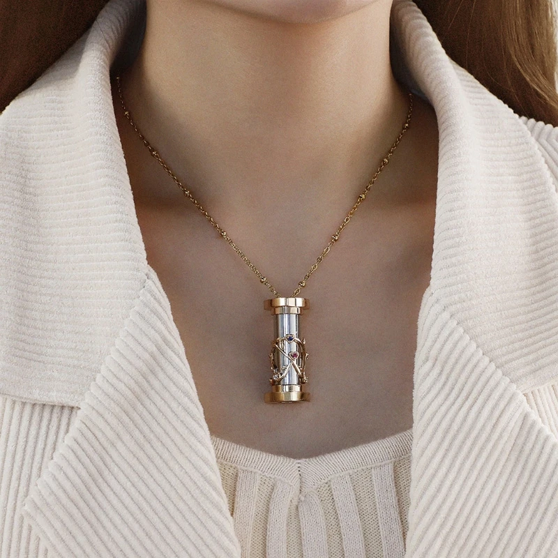 

Mini Kaleidoscope Monocle Necklace Fractal 3D DiffractioPendant Necklace Jewelry