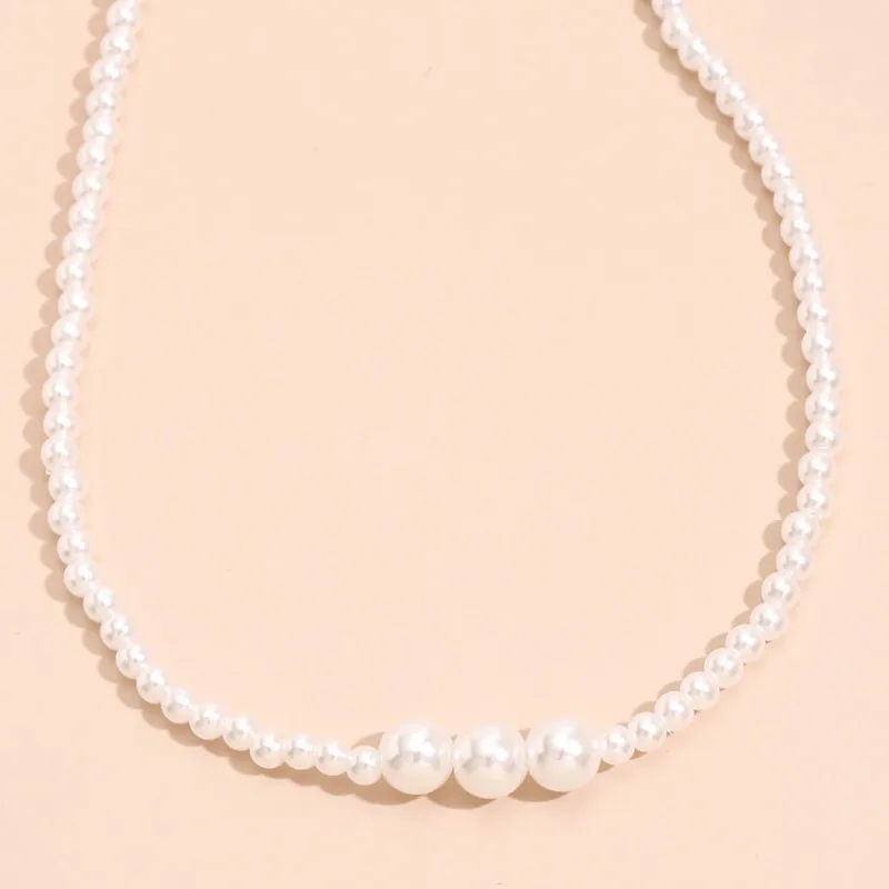 

Creative Temperament Pearl Short Necklace Jewelry Accessories 2021