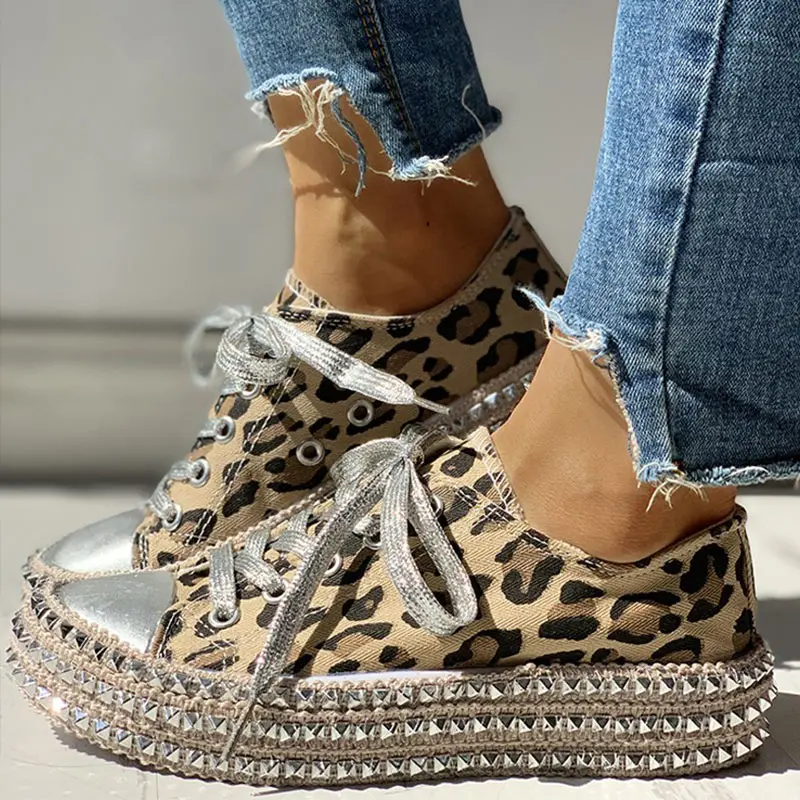 

2020 Women Sneakers Woman Canvas Sexy Leopard Cross Lace Up Ladies Rivets Fashion Flat Comfort Women's Elegant Shoes Hot