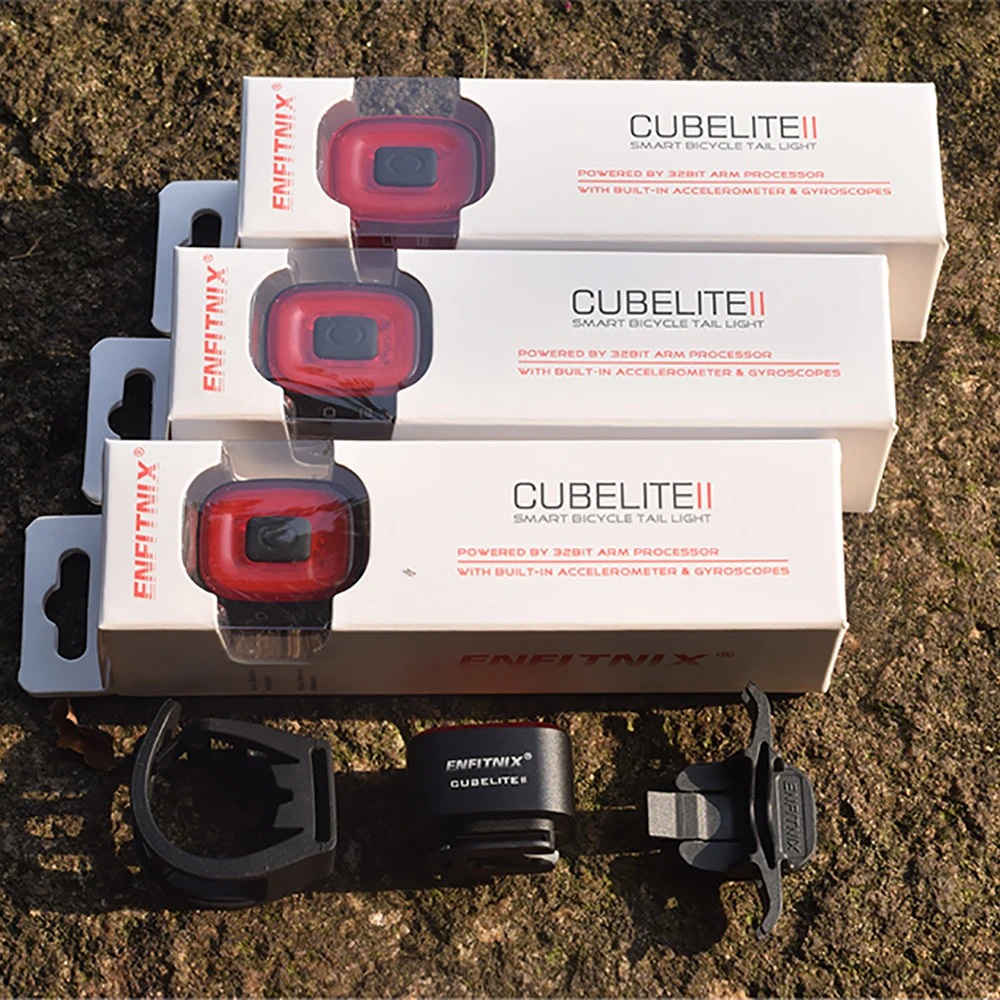 Enfitnix CubeliteⅡ перезаряжаемый задний светильник для велосипеда с автоматическим запуском/остановкой, водонепроницаемый светодиодный светильник IPX5 с кронштейном для седла и подседельного штыря