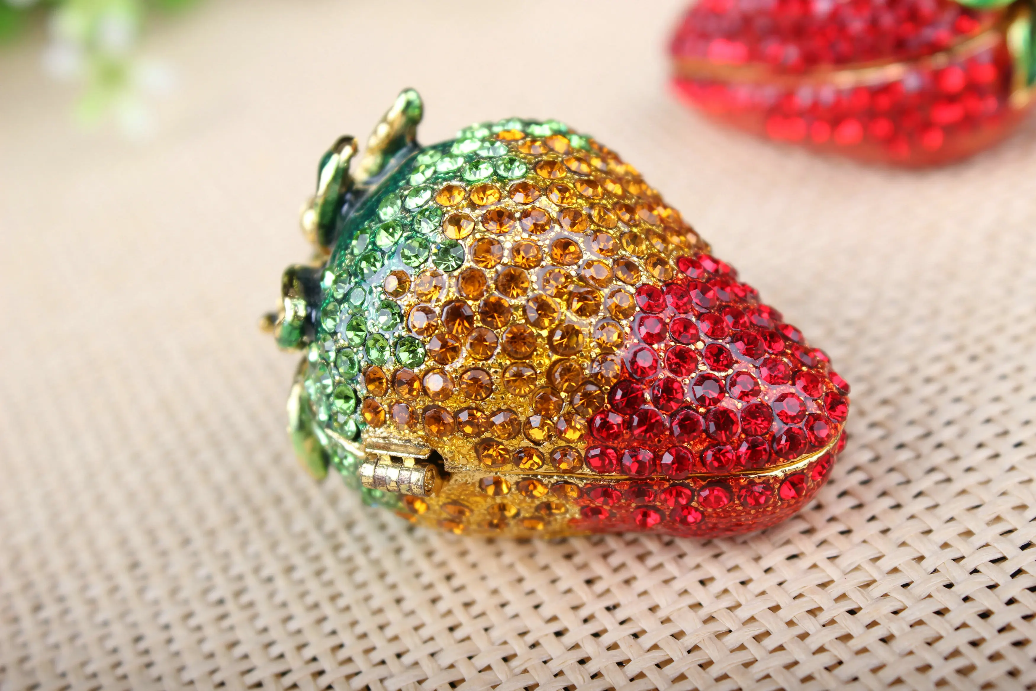 Strawberry Berry Patch Hinged Trinket Box Strawberry Fruit Home Kitchen Decor Strawberry Fruit Handmade Jewel Metal Jewelry Box