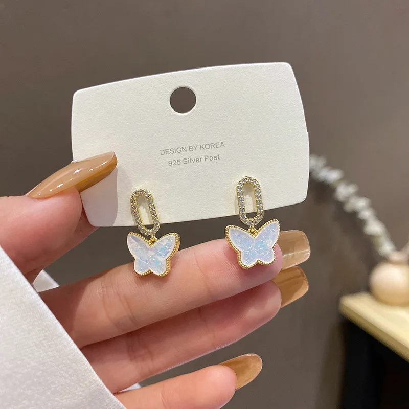 

2021 Fashion Sweet Women Earring Simple Bowknot Design Temperamental Gold Stud Earrings for Women Girl Brincos jewelry