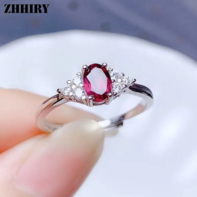 

Кольцо женское из серебра натуральный пироп пробы, с гранатом