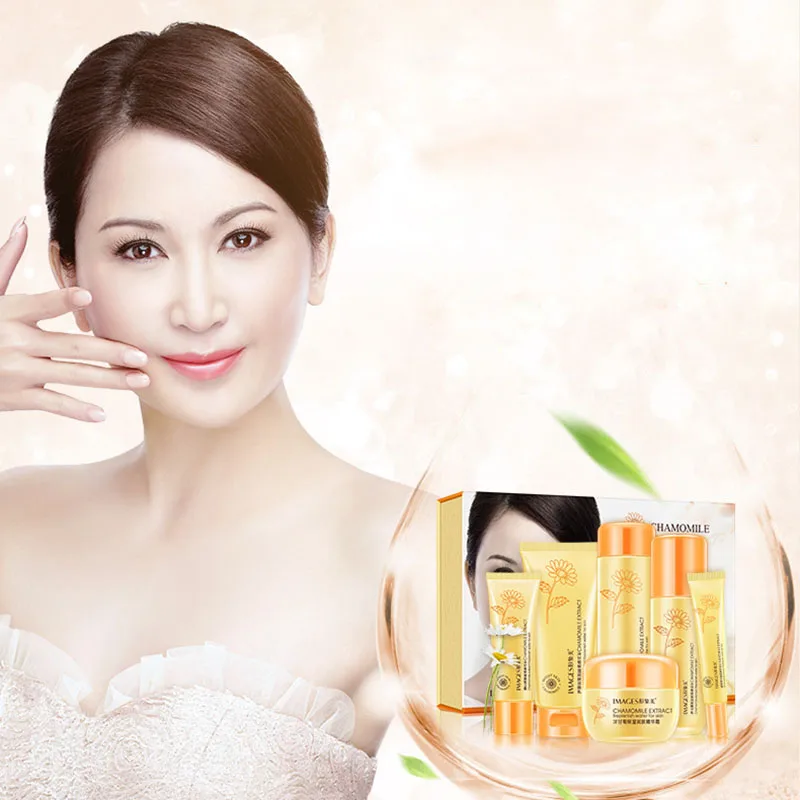 

Moisturizing Chamomile Facial Skin Care Products 6 Piece Set Refreshing Nourishing Hydrating Face Care Refine Pores