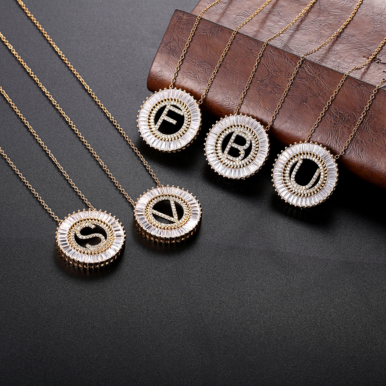 Модное крошечное изящное ожерелье в форме сердца с кубическим цирконием