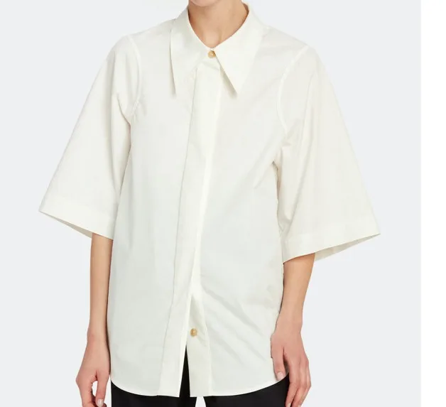 

Shirts & Blouses