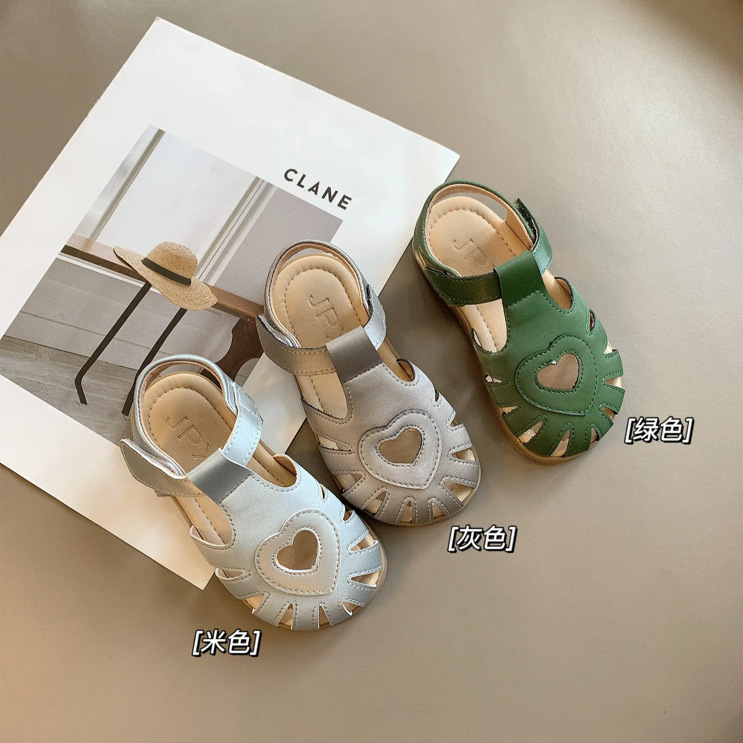 

2021 Summer Baby Girl Love Hollow Sandals 0-3 Years Old Toddler Shoes Solid Color Pu Leather Beach Shoes