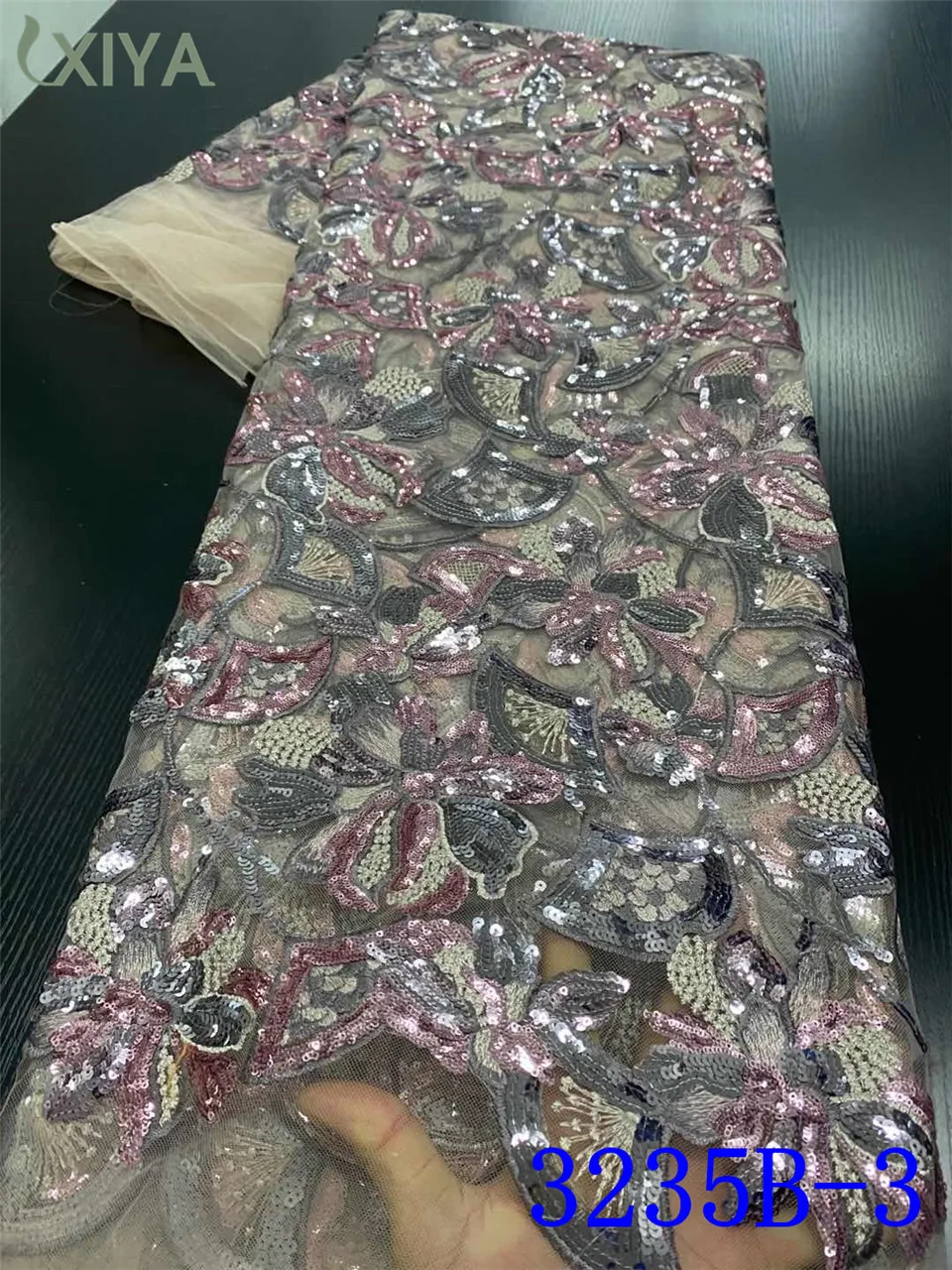 

Latest Nigerian Net Laces Fabrics High Quality African Sequins Lace Fabric French Tulle Mesh Lace Fabrics for Sewing APW3235B