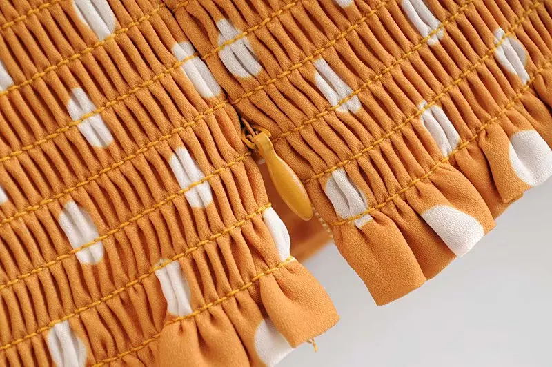 Женский короткий топ в горошек с квадратным вырезом и длинным рукавом Осень-зима