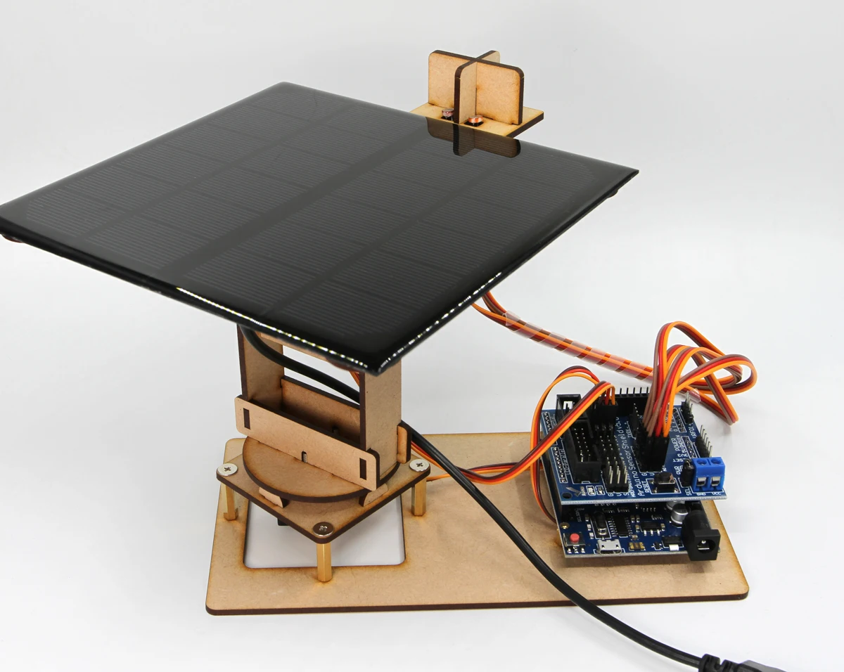 Intelligent Solar Tracker Charge Your Phone
