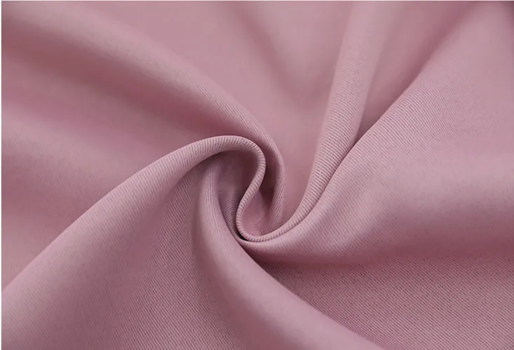 Двухслойные сетчатые шторы в нордическом стиле красные простые современные из