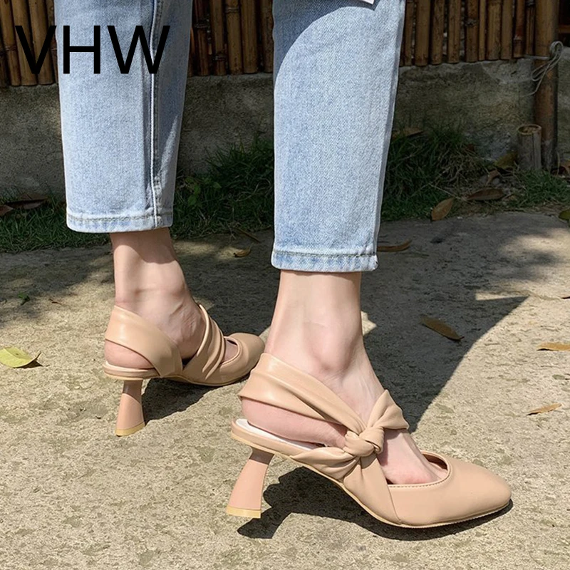 

High Heels Women 2021 Summer Ladies Elegant Beige Leather Mules Shoes Fashion Closed Toe Square Heels Ankle Strap Women Sandals