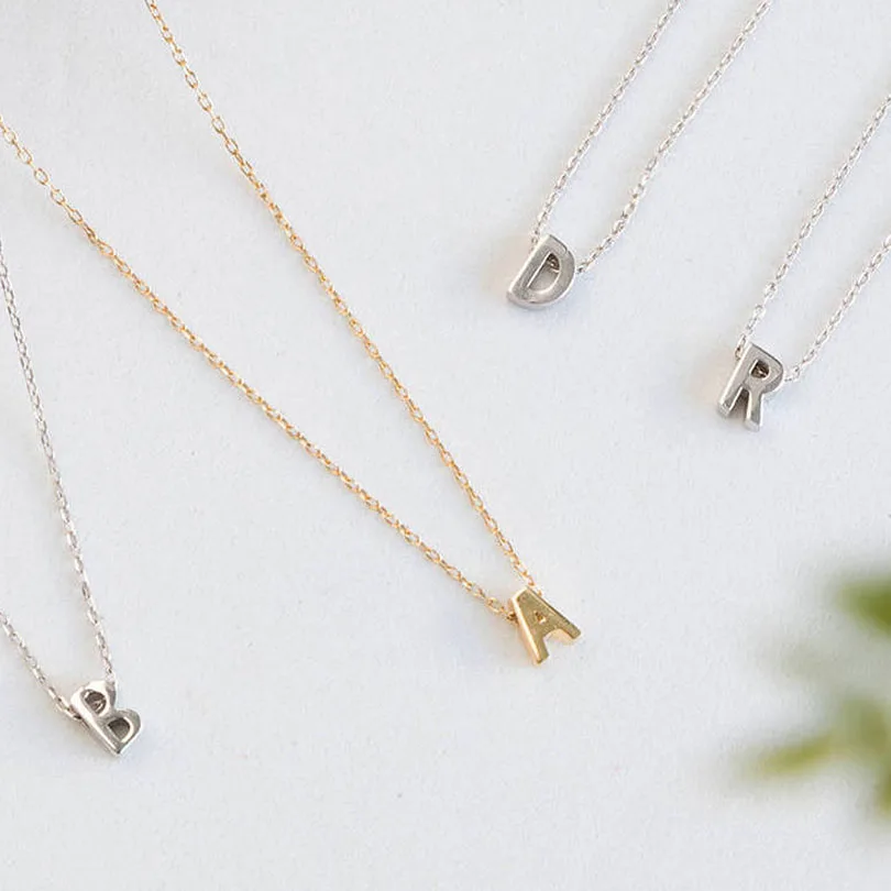 Модные крошечный лакомство A-Z ожерелье цвета: золотистый серебристый Цвет письмо