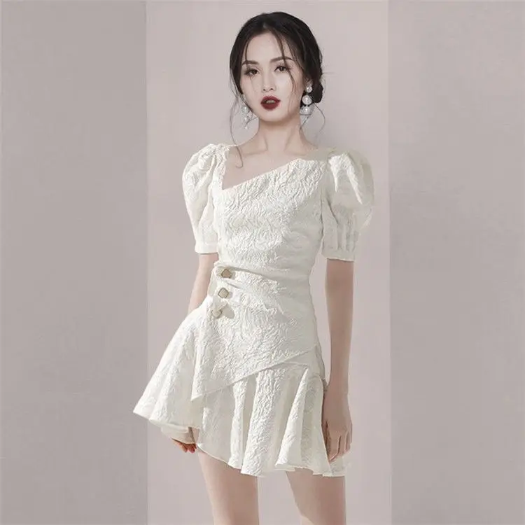 

Light luxury French retro temperament slim fishtail skirt 2021 summer dress new female design skewness collar a-shaped dress