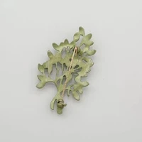 brooch bakepaint leaf pearl hollow out green leaf alloy of autumn and winter new sweater cardigan coat wind coat fashion is all