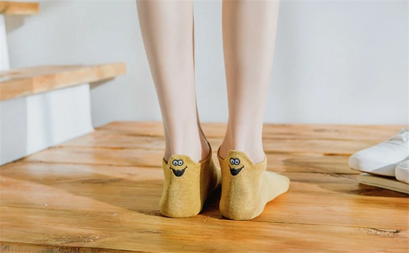 3PAIRS Kawaii Embroidered Expression Women Socks Happy Fashion Ankle Funny Socks Women Cotton Summer Candy Color