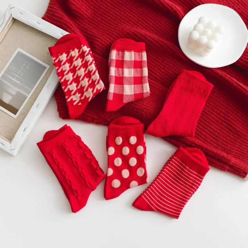 Носки женские в стиле Харадзюку полосатые красные длинные ретро Осень-зима 2020 |