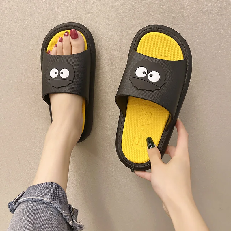 

Шлепанцы женские летние с мультяшным рисунком, милые шлепанцы с угольным шариком, с рисунком в виде животных, для дома и улицы