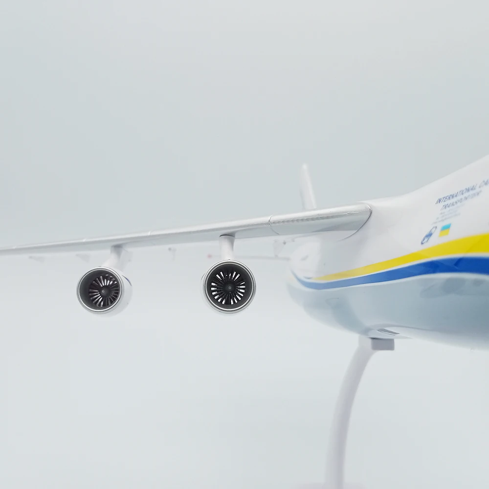 Антонов An 124 100M 150 Руслана Украины 1/200 весы с трёхмерными чертёжами StrategicTransport ABS