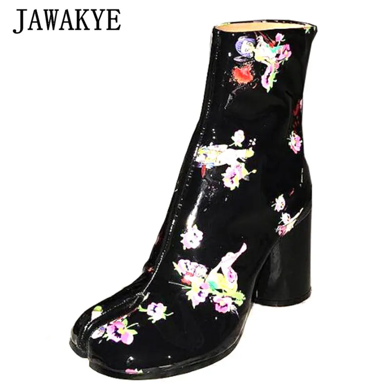 Шикарные ботильоны с острым носком и принтом из мультфильмов женские короткие