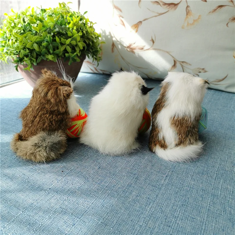 Реалистичная милая игрушка для кошек пушистые коты играют с шерстяным шариком