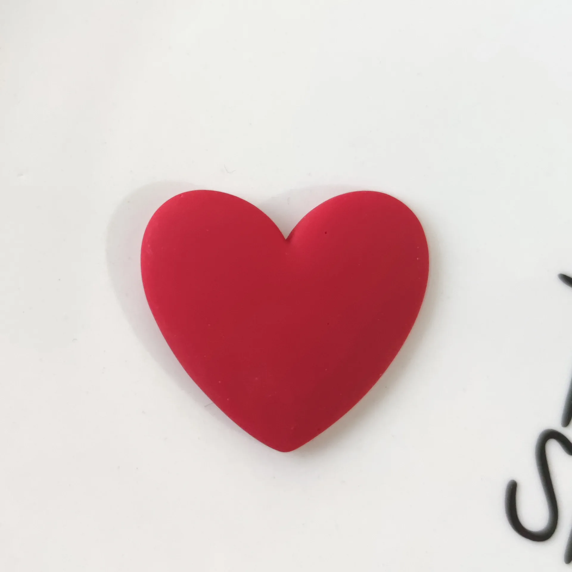 

100 шт. Смоляные сердечки для украшений