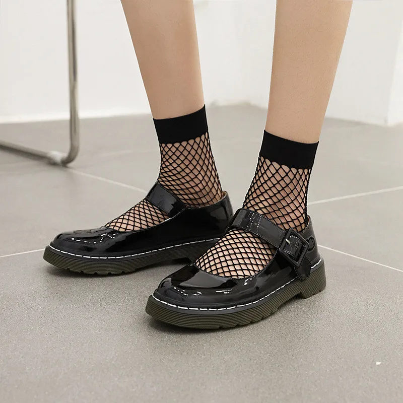 

Женские винтажные туфли YMECHIC в японском стиле, туфли-лодочки из лакированной кожи с круглым носком для студентов, размер 43, 2021