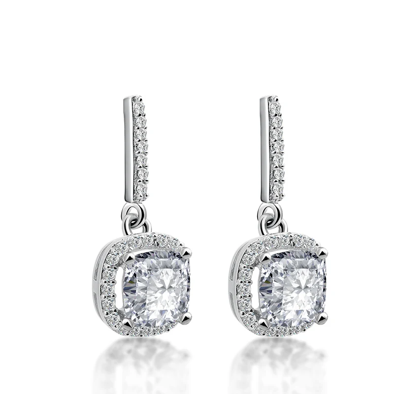 Роскошные серьги-гвоздики в виде подушки для влюбленных с нимбом 4 зубца