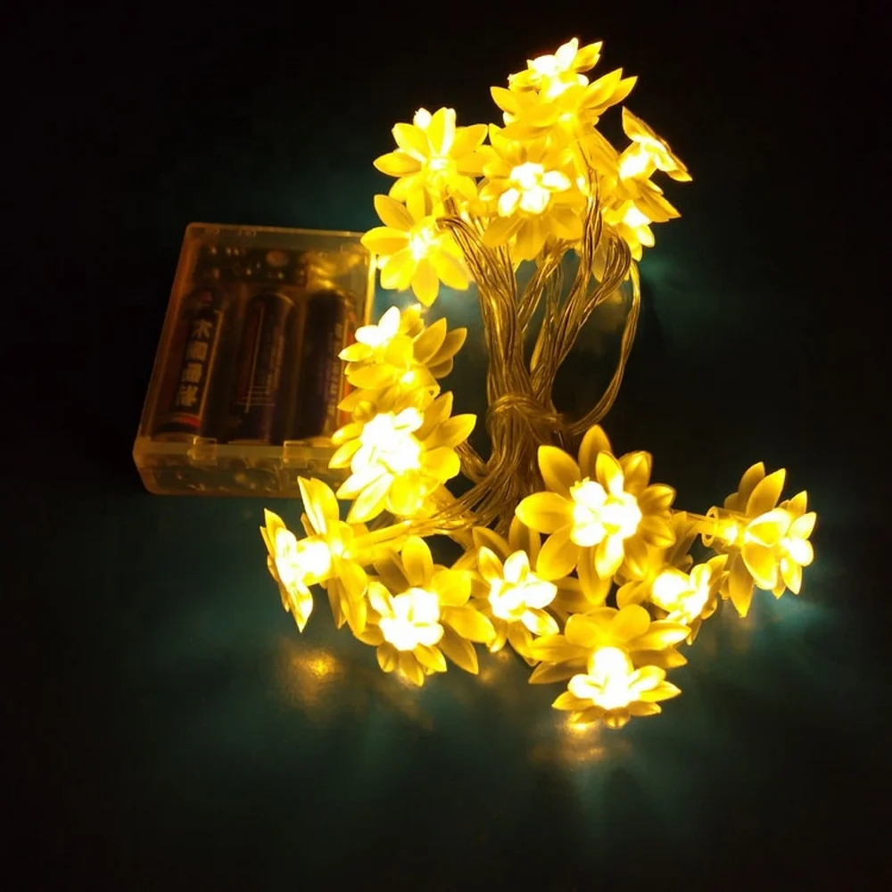 Рождественская светодиодная гирлянда "Лотос" на батарейках для украшения дома, сада, дерева на Новый год и свадьбу.
