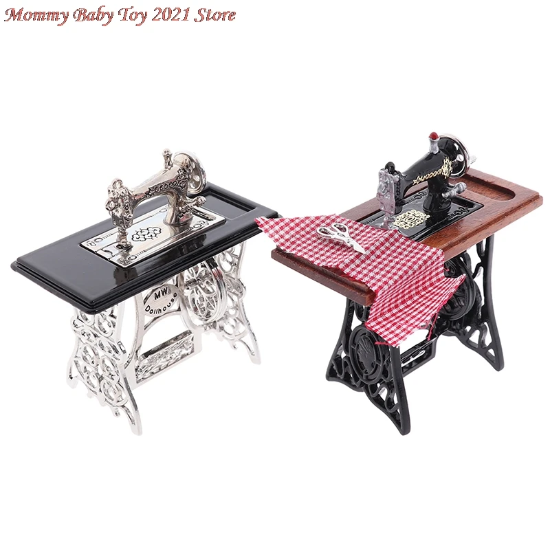 

Dollhouse Decor Miniature Furniture Wooden Sewing Machine with Thread Scissors Accessories for Dolls House Kids Toys for Girls
