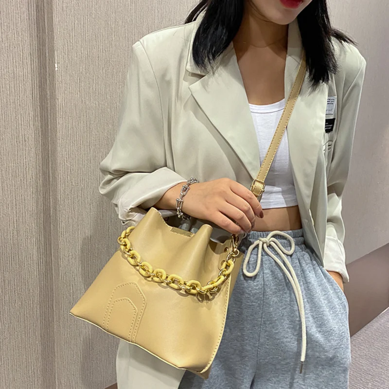 

Сумка-тоут женская, из искусственной кожи, с цепочкой